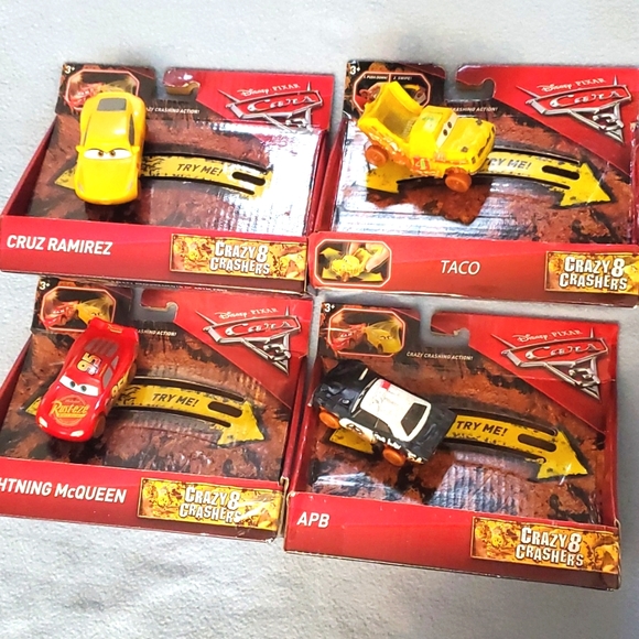 :4 toy Disney Pixar Cars Crazy 8 Crashers Lightning McQueen 95 Cruz ramirez taco - Picture 1 of 9
